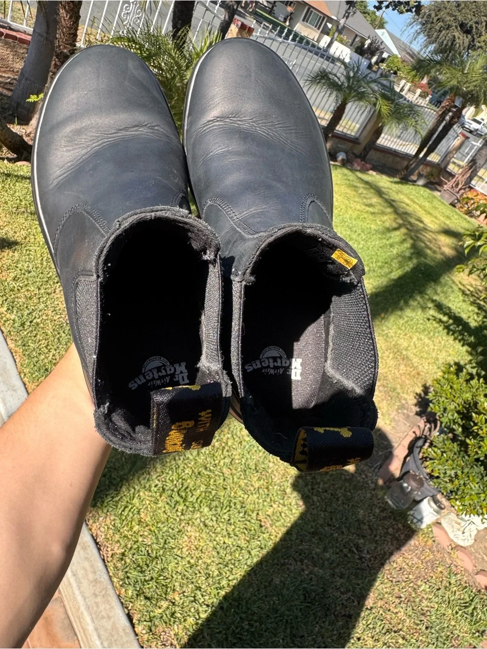 Dr. martens embury Chelsea boot